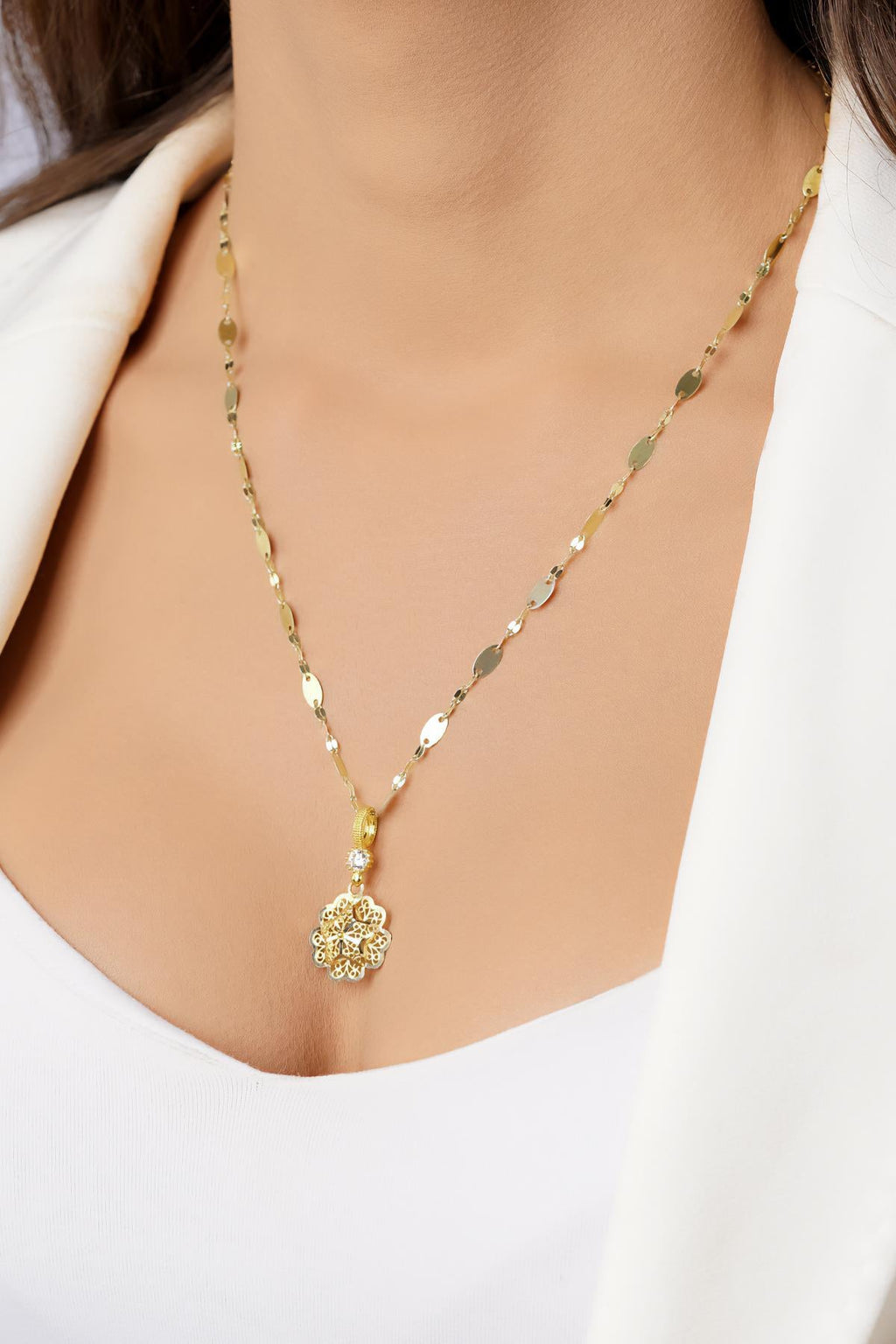 14ct Gold Filigree Rose on Bold Mirror Chain