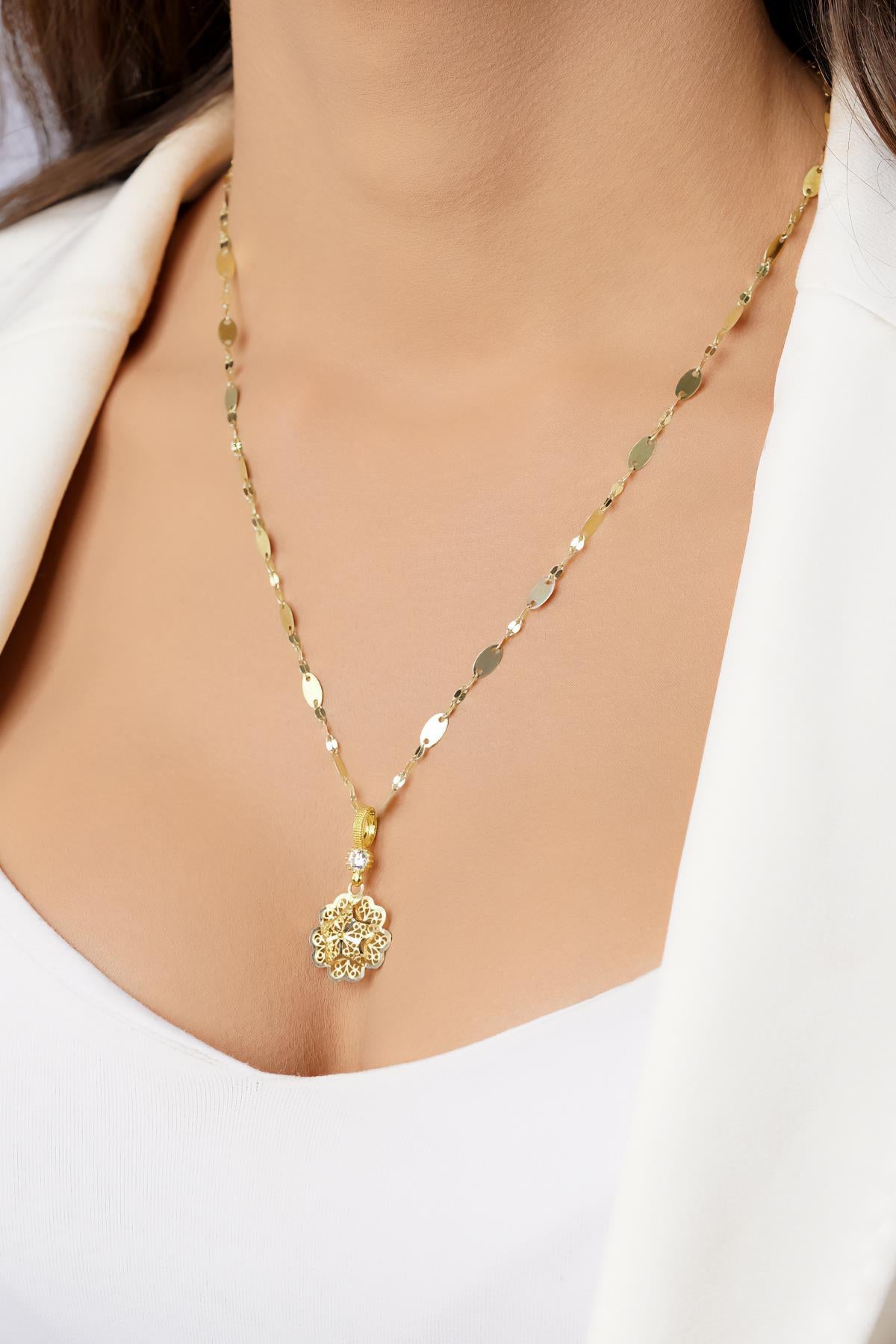 14ct Gold Filigree Rose on Bold Mirror Chain