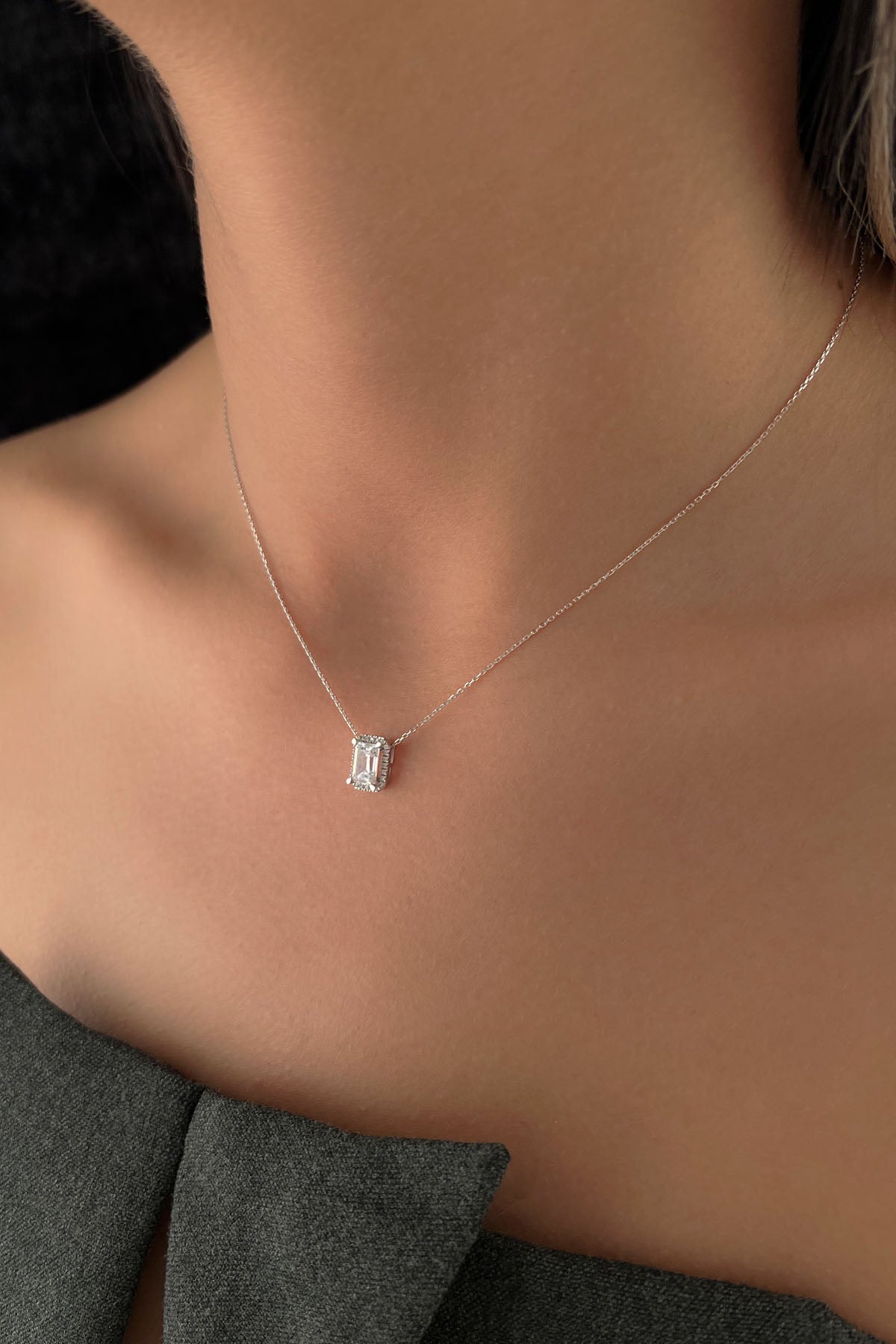 14ct Gold Baguette Necklace