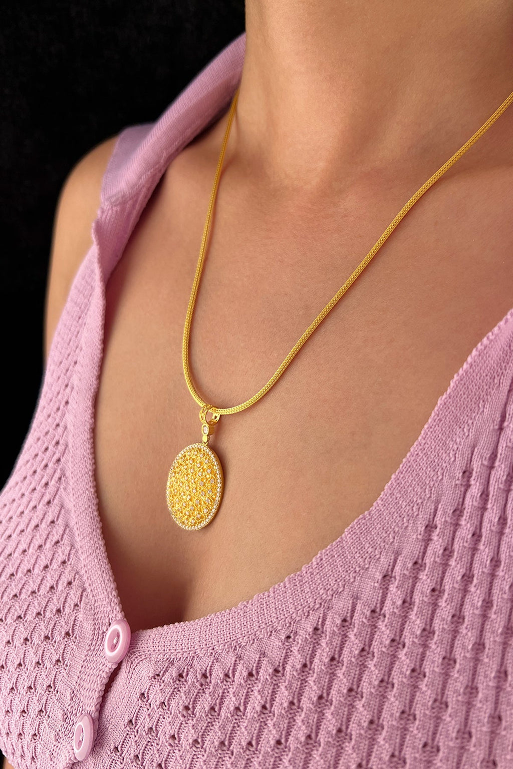 14ct Gold Medallion Necklace 1