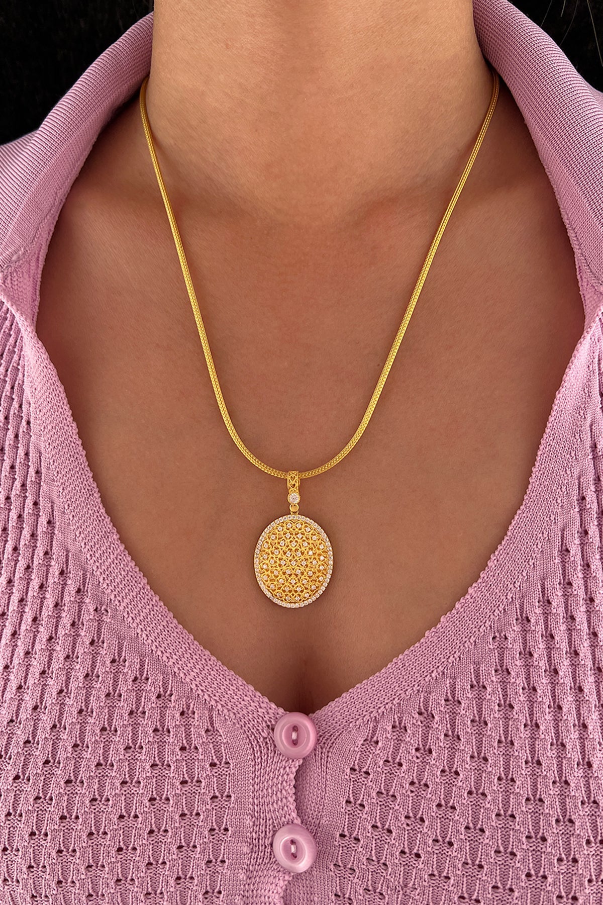 14ct Gold Medallion Necklace 1