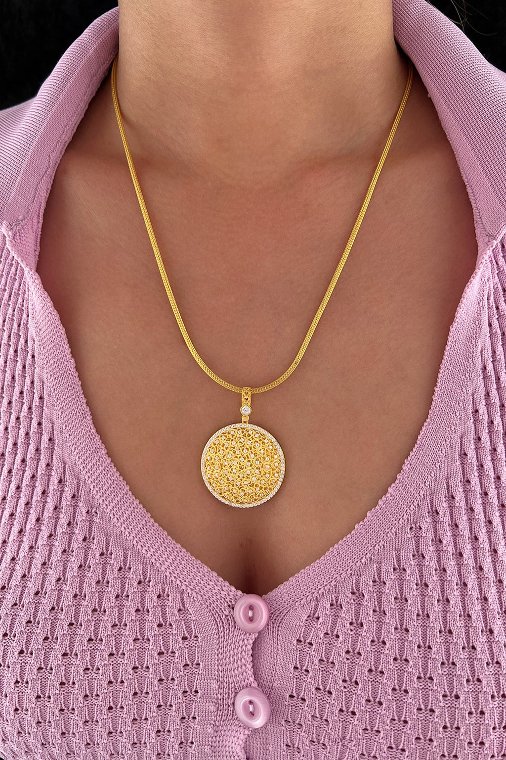 14ct Gold Medallion Necklace 2