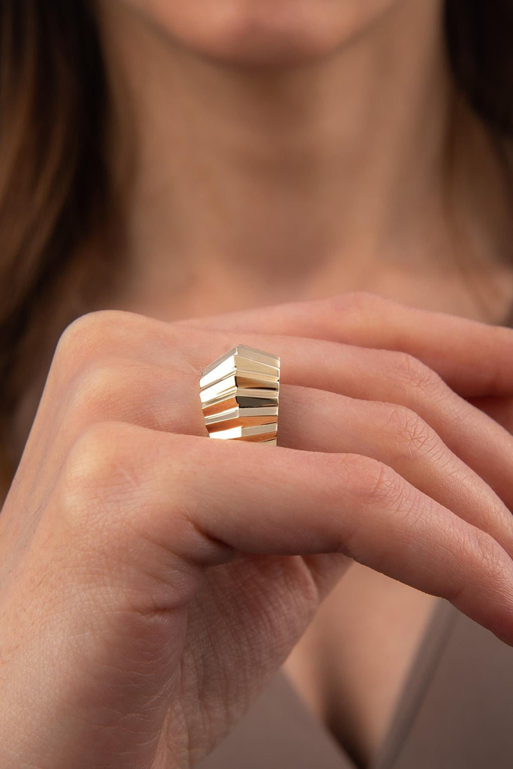 14ct Gold ZigZag Croissant Ring